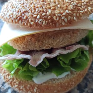 Bun's poulet crispy/bacon